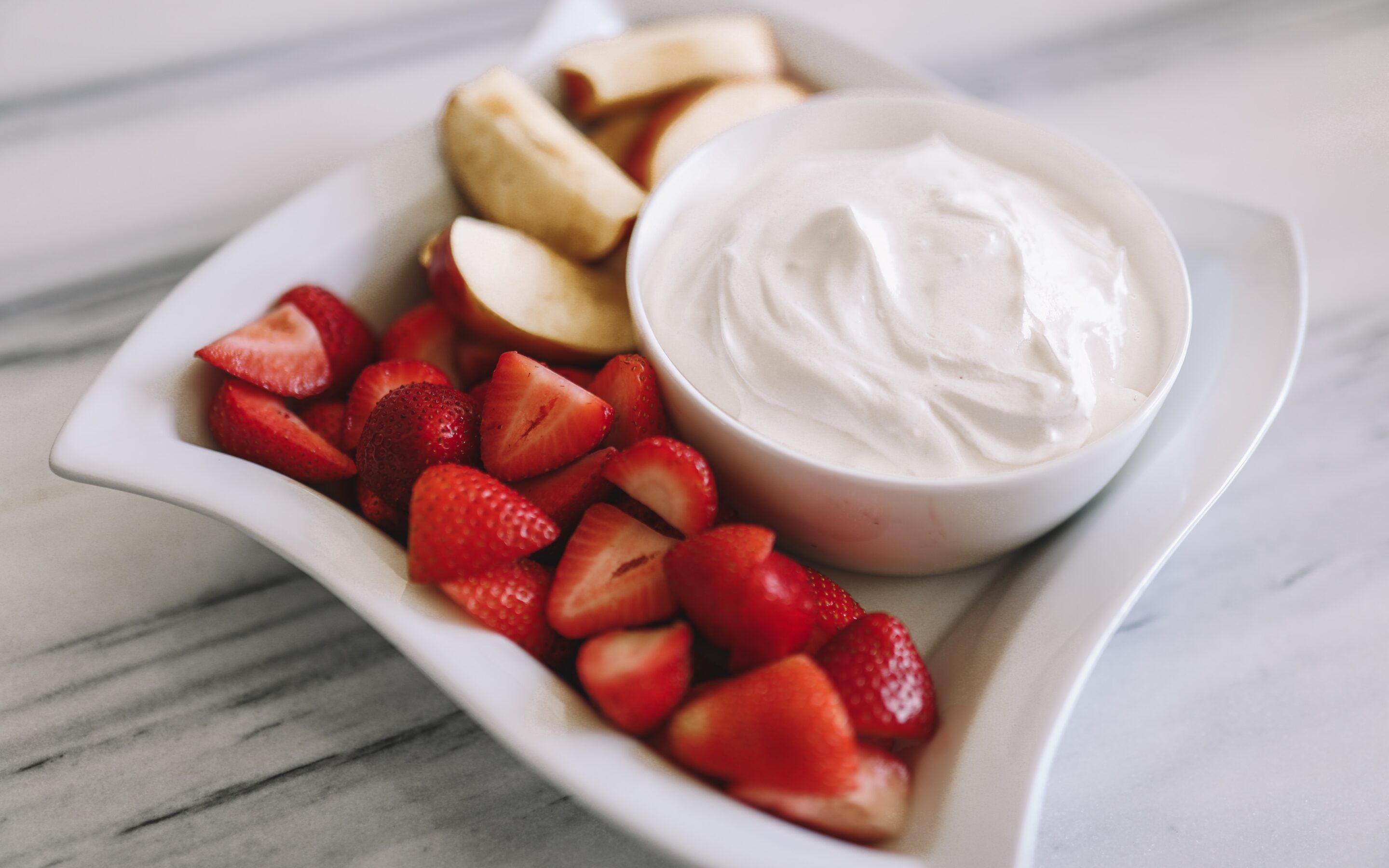 The Perfect Protein Fruit Dip for Your Summer Picnics